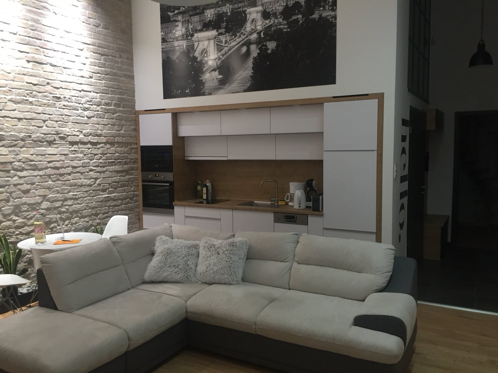 Harmonikus hálószoba befejező munkák